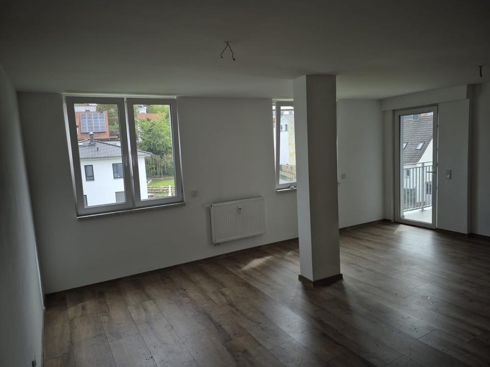 Thumbnail-2 Zimmerwohnung mit Balkon und Aufzug