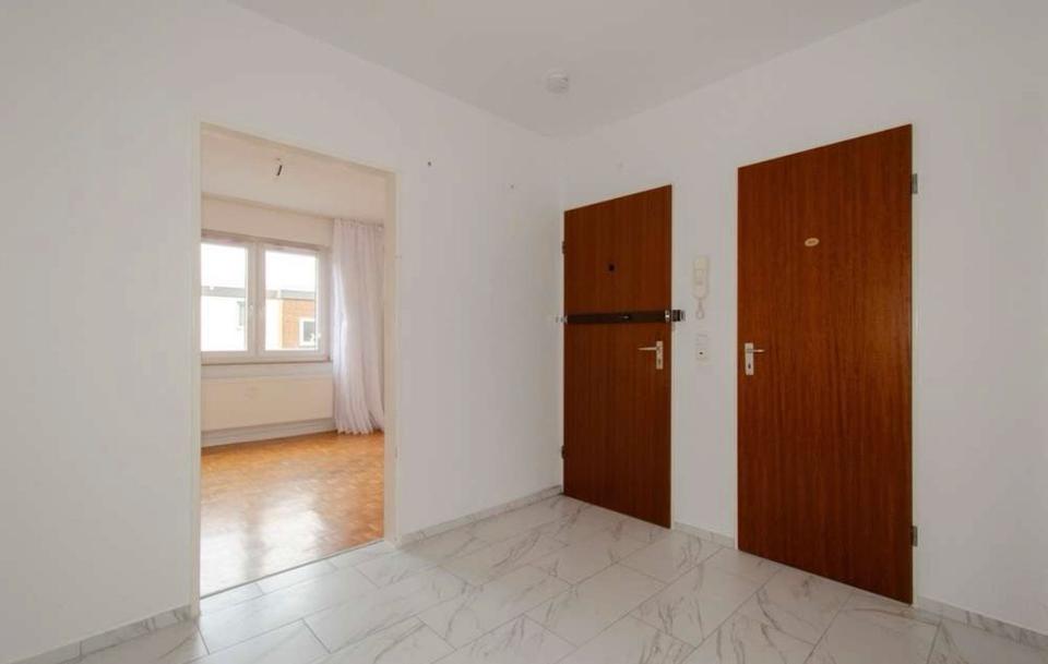 Thumbnail-Ruhige 3,5 Zimmer Wohnung mit Balkon in Essen Bredeney