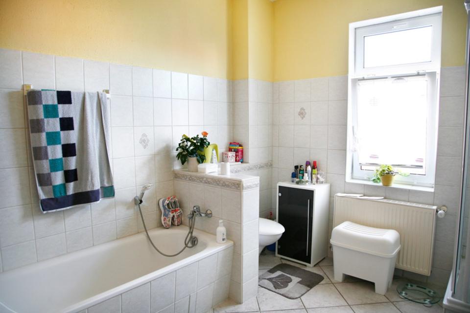 Thumbnail-Helle 4 Raum-Wohnung, frisch renoviert