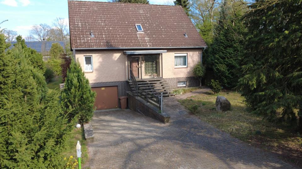 Thumbnail-Großzügiges Einfamilienhaus mit außergewöhnlichem Grundstück