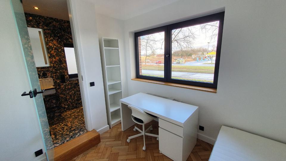 Thumbnail-Schönes WG Zimmer in Haus WG