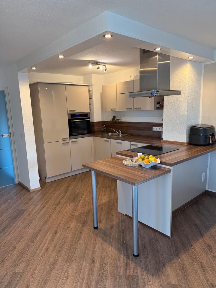 Thumbnail-3 Zimmer Wohnung mit Aufzug Garage und Balkon