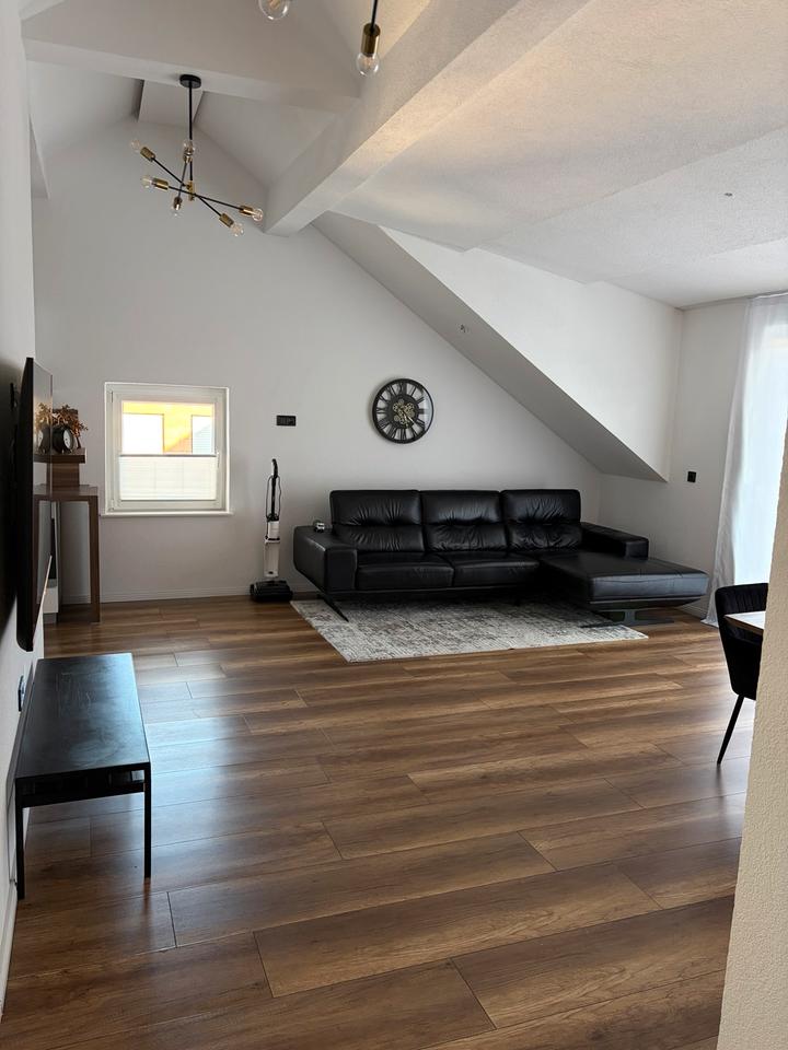 Thumbnail-Schöne 3-Zimmer-Wohnung 65 m² möbliert