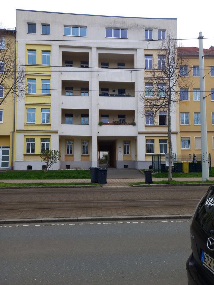 Thumbnail-Erschwingliche EG(Hochpaterre)-2-Raumwohnung in 07545 Gera