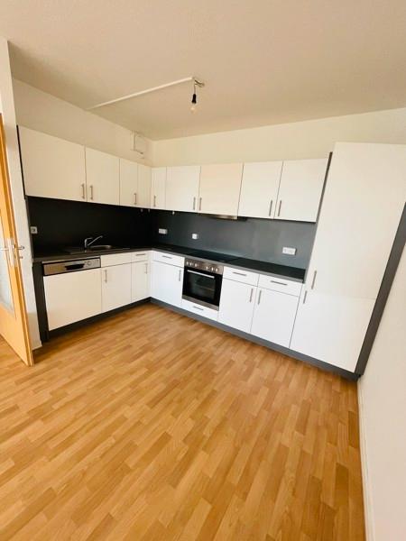 Thumbnail-Schöne 2-Raumwohnung mit Balkon und Einbauküche!