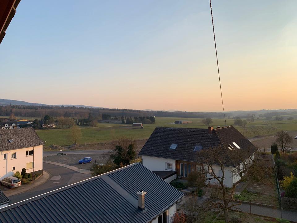 Thumbnail-Freundliche 3-ZKB-Wohnung mit GRANDIOSEM AUSBLICK in Argenthal