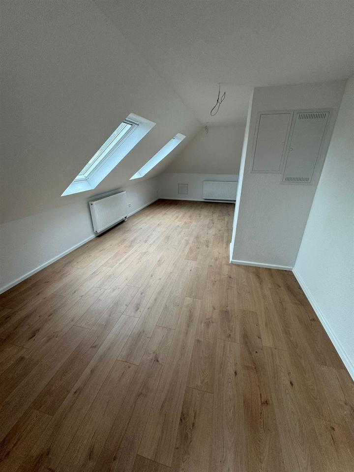 Thumbnail-Renovierte 2-Zimmer-in guter Lage zu vermieten