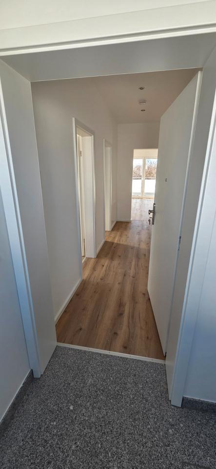 Thumbnail-Erstbezug Helle 2-Zimmer Dachgeschosswohnung mit Balkon Mörfelden