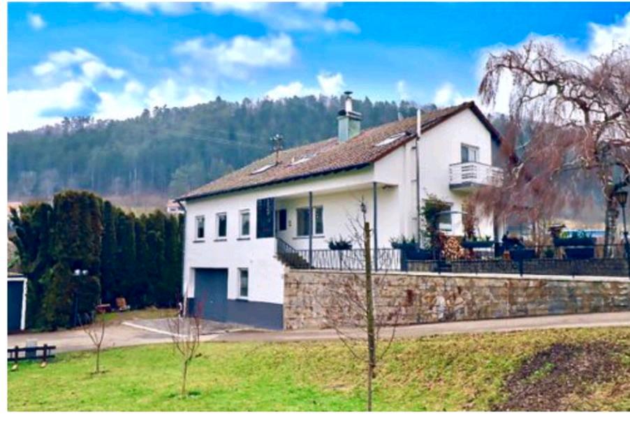 Thumbnail-schönes Haus mit großem Grundstück und Wellnessoase
