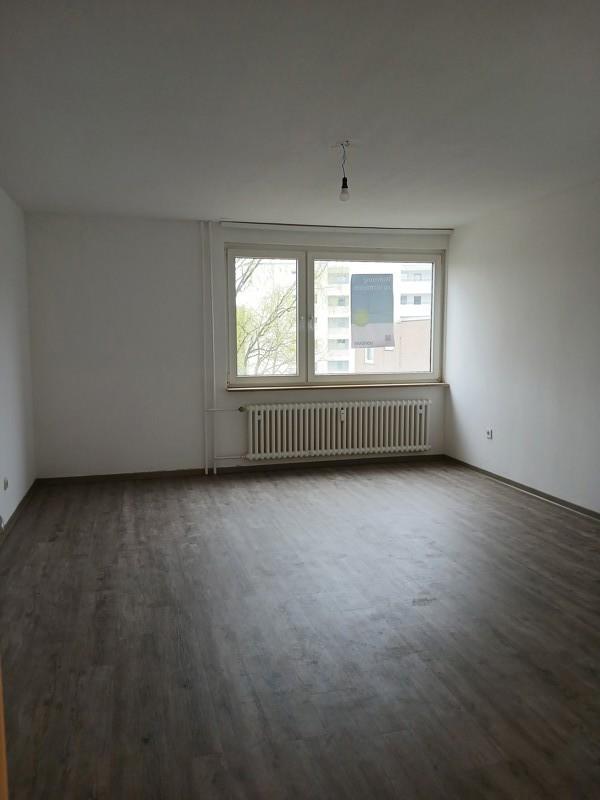 Thumbnail-Modernisierte 3-Zimmer Wohnung mit Balkon in Bielefeld Sennestadt!