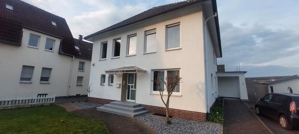 Thumbnail-Ein Träumchen: Top ausgestattete, helle 3 Zimmer Maisonette-Wohnung mit Einbauküche, Dachterrasse und Sauna