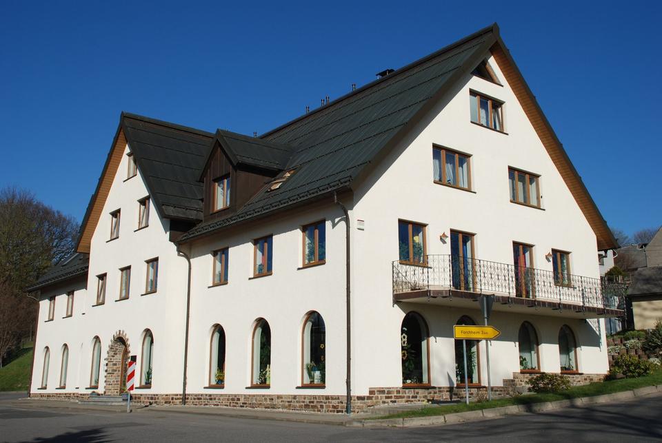 Thumbnail-2- Zimmer-Dachgeschosswohnung in Lippersdorf m, FB-Heizung