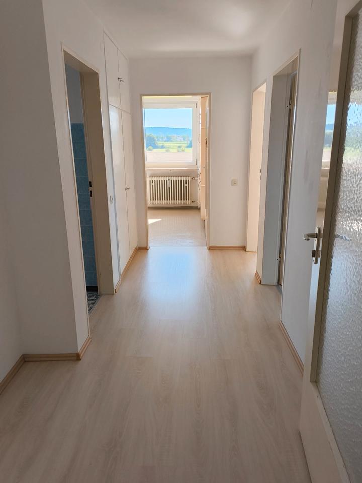 Thumbnail-3- Zimmer-Wohnung, ca.86 qm, Einbauküche, Badewanne, Dusche