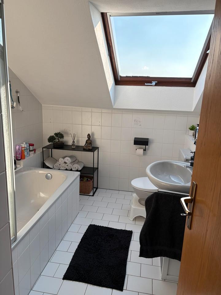 Thumbnail-3- Zimmer- Dachgeschosswohnung in ruhiger Lage von Sinzheim