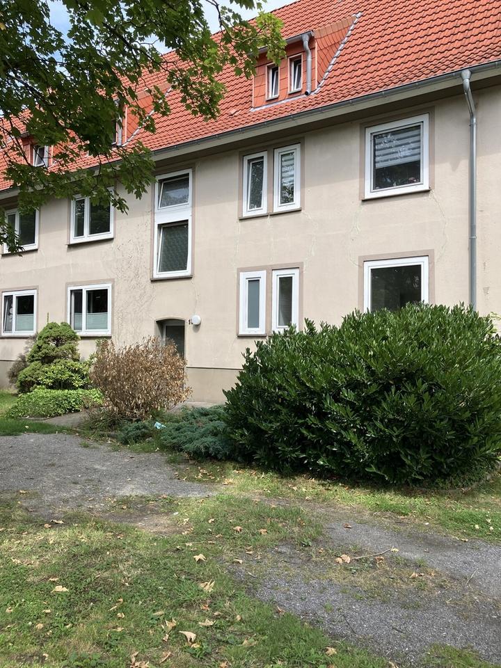 Thumbnail-Bei VIVAWEST die Sonnenstrahlen im Garten genießen.