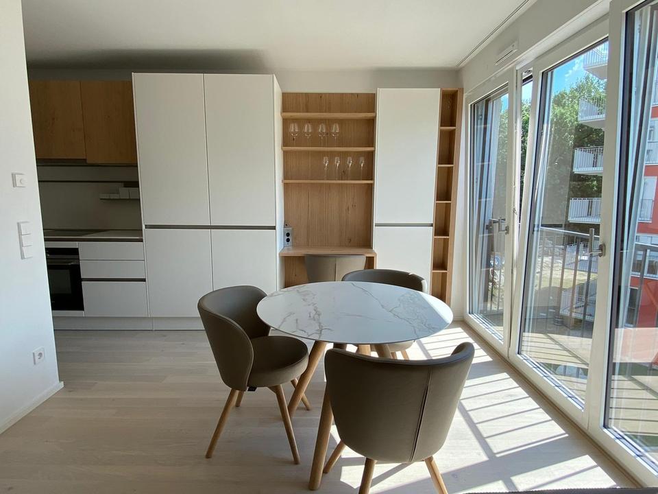 Thumbnail-helle Wohnung mit SüdWest-Ausrichtung, möbliert u. voll ausgestattet von Privat