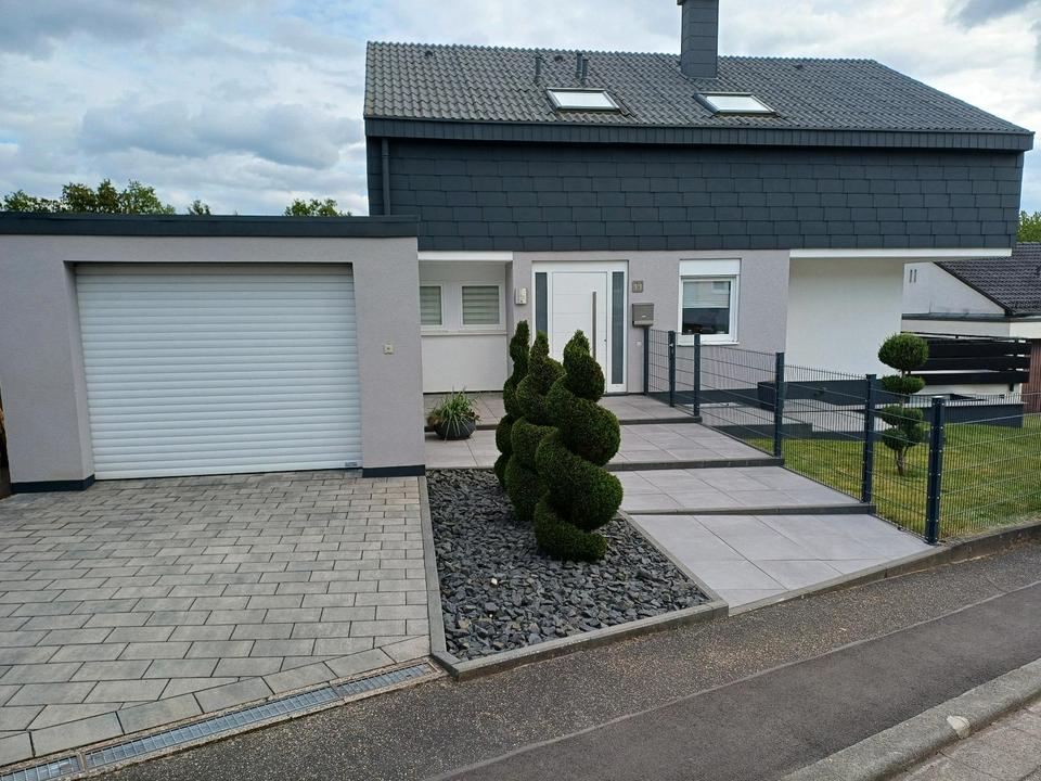 Thumbnail-Einfamilienhaus in massiver Split-Level Bauweise