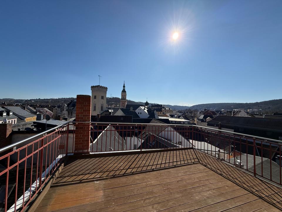 Thumbnail-Helle, große 4-Raum-DG-Familien-Wohnung mit riesiger Terrasse direkt im Zentrum von Greiz