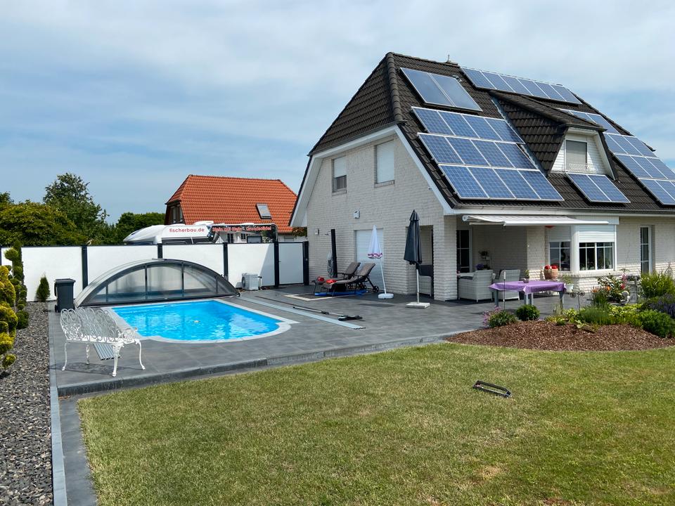 Thumbnail-Einfamilienhaus mit Pool, PV und Wärmepumpe