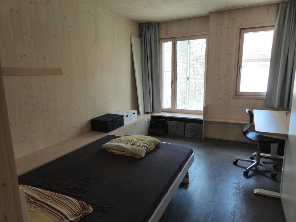 Thumbnail-Helles Zimmer in 2er WG im Studentenwohnheim direkt am Uni-Campus