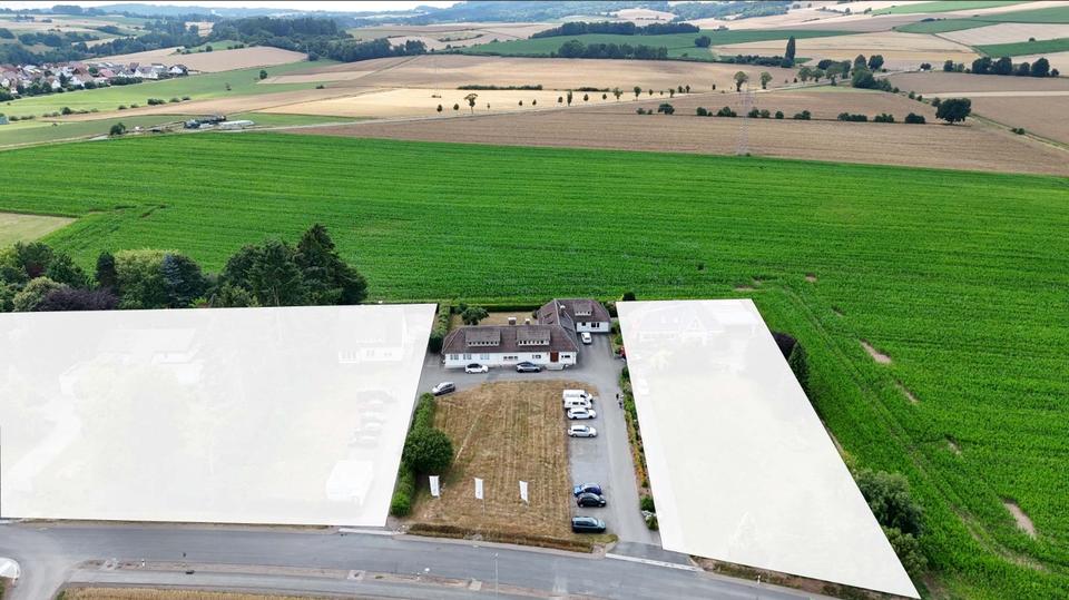 Thumbnail-Vielseitige Wohn- und Gewerbeimmobilie mit großem Grundstück