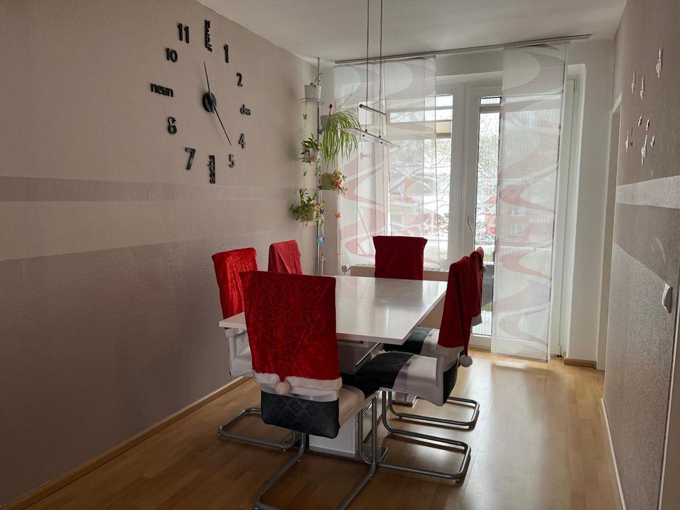 Thumbnail-Moderne, voll möblierte 4-Zimmer-Wohnung mit zwei Balkonen