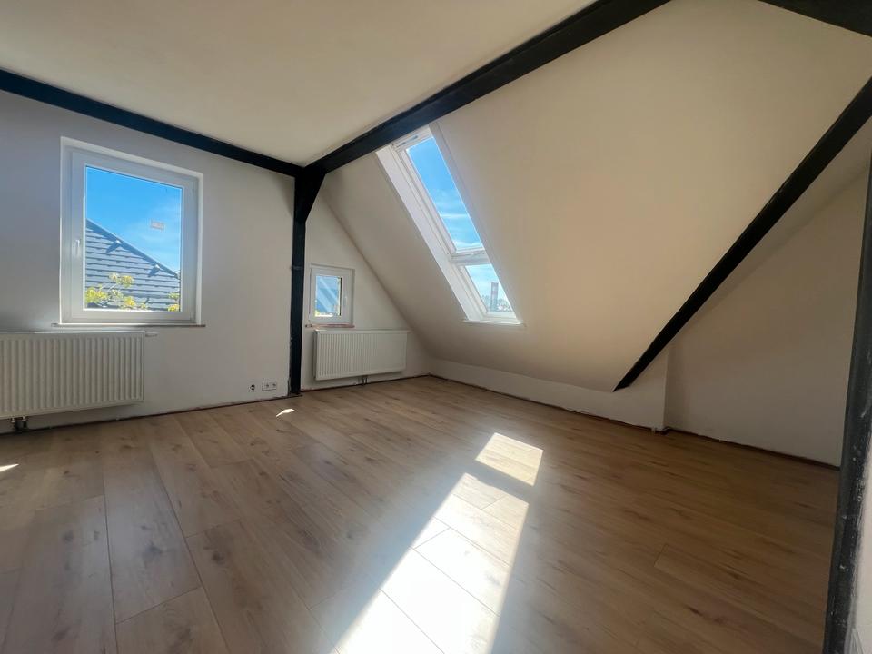 Thumbnail-Kernsanierte 3-Zimmer Dachgeschosswohnung in Selb
