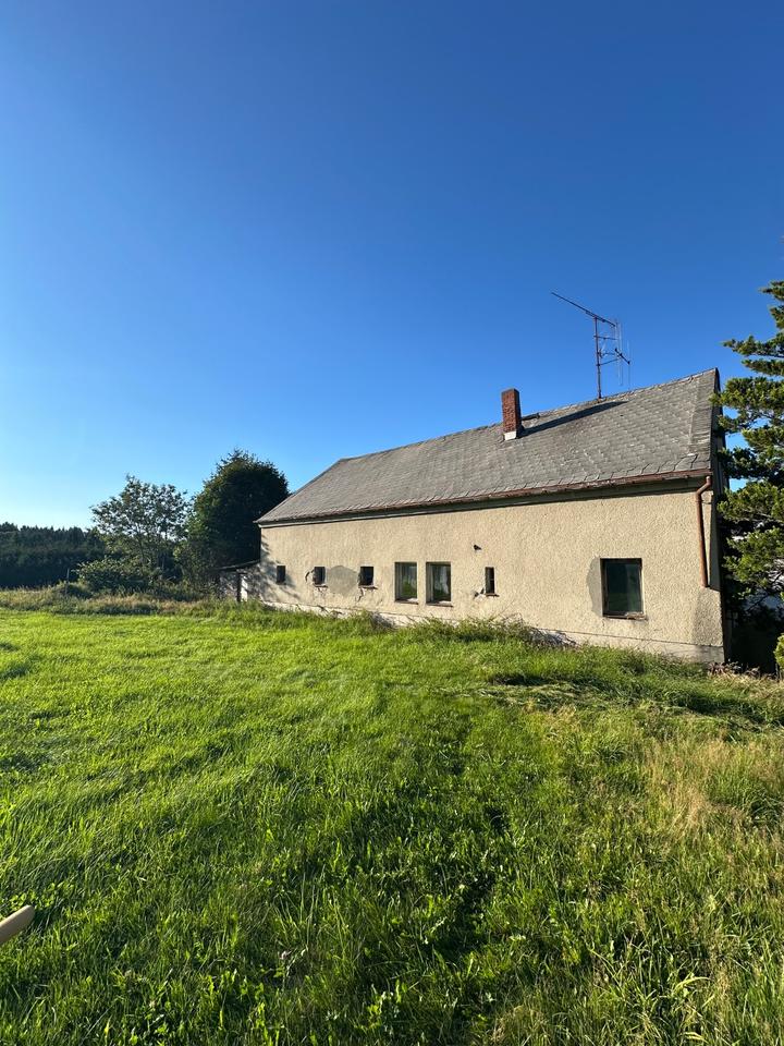 Thumbnail-Idyllisches Anwesen mit Wohnhaus Stall Scheune 18.514 m² Grünland