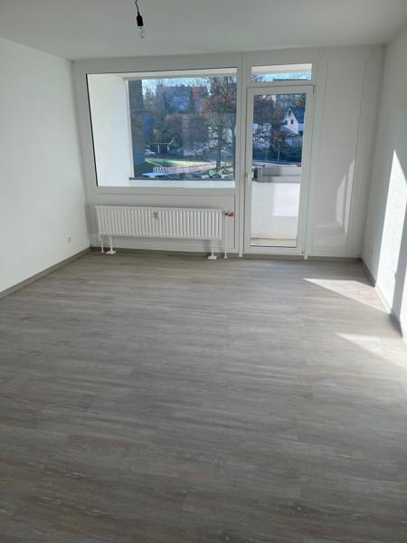 Thumbnail-Schöne 2,5 Zimmer Wohnung - Zentral & Grün