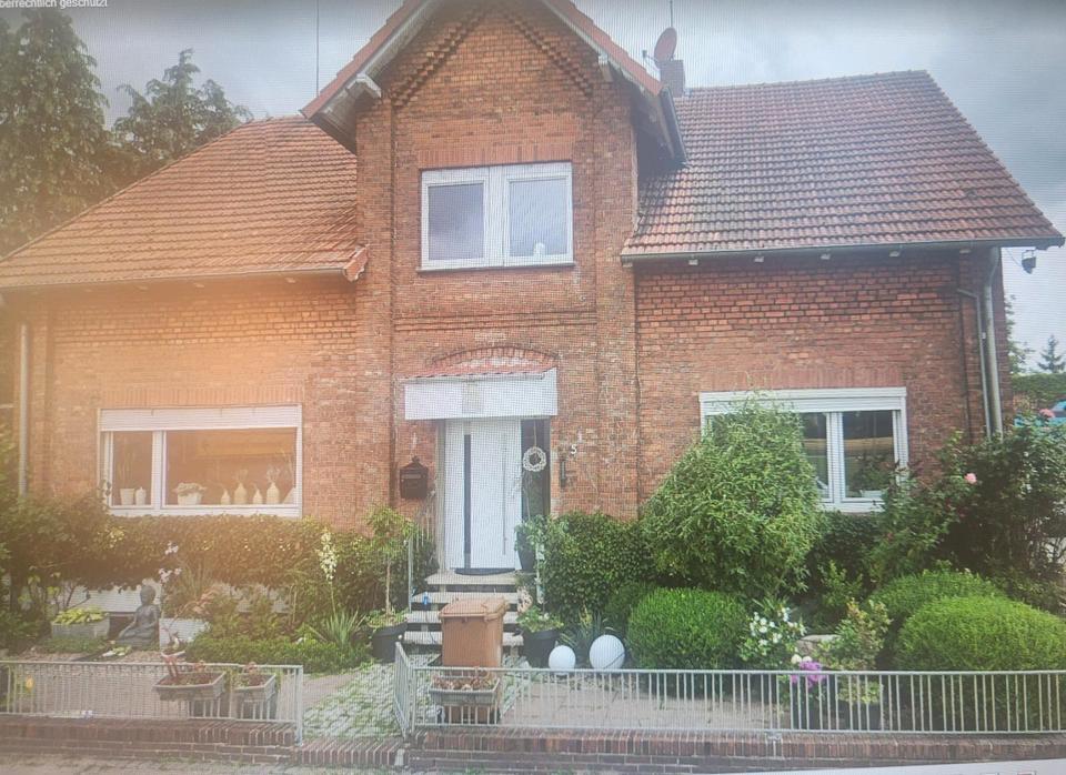 Thumbnail-Mehrfamilienhaus mit Werkstatt, Nebengebäuden und Baugrundstück