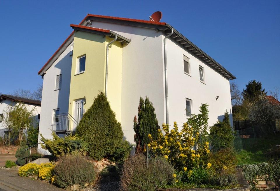 Thumbnail-Großzügige 5-Zimmer-Maisonettewohnung in Kindenheim