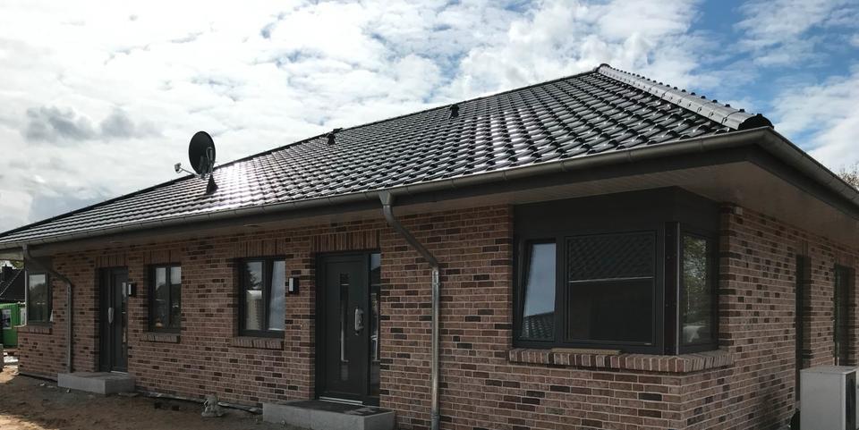 Thumbnail-Moderne,ebenerdige Doppelhaushälfte mit Garten