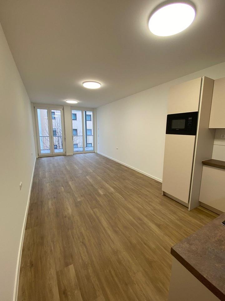 Thumbnail-40 qm Studio in Pforzheim-Mitte zu vermieten mit Garagenstellplatz und Balkon