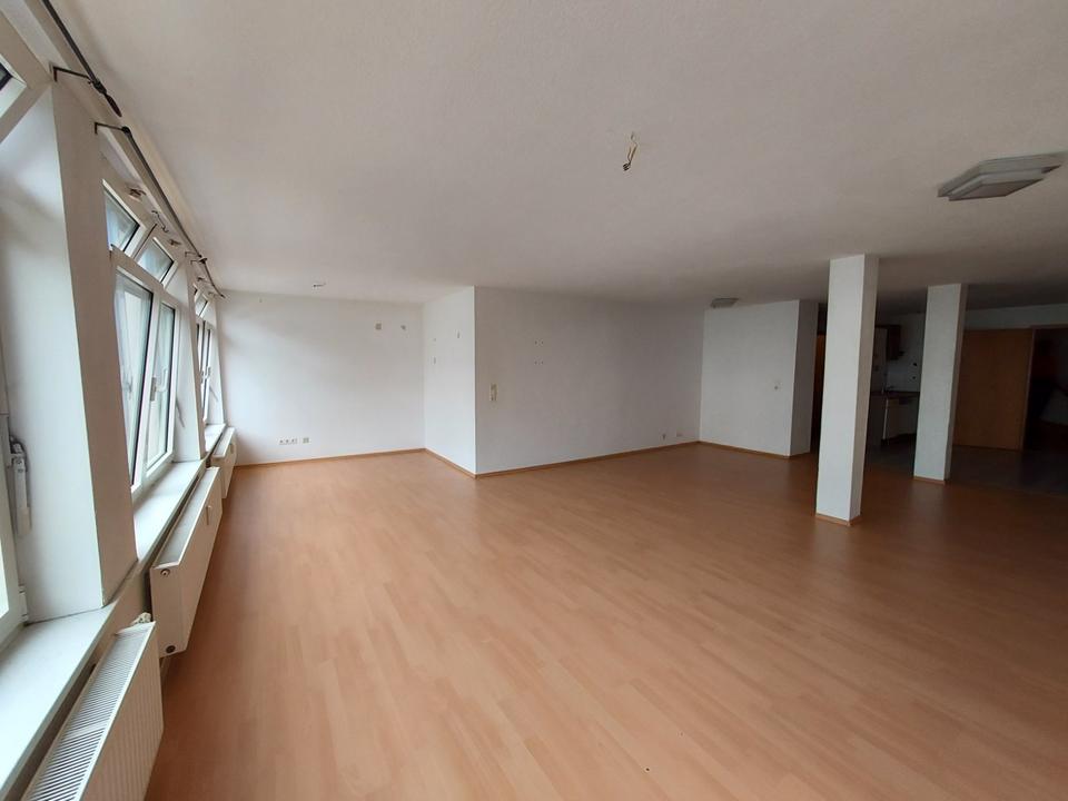 Thumbnail-Zentrum Göppingen - Helle 2 Zi.Whg. mit 113 m² zu vermieten