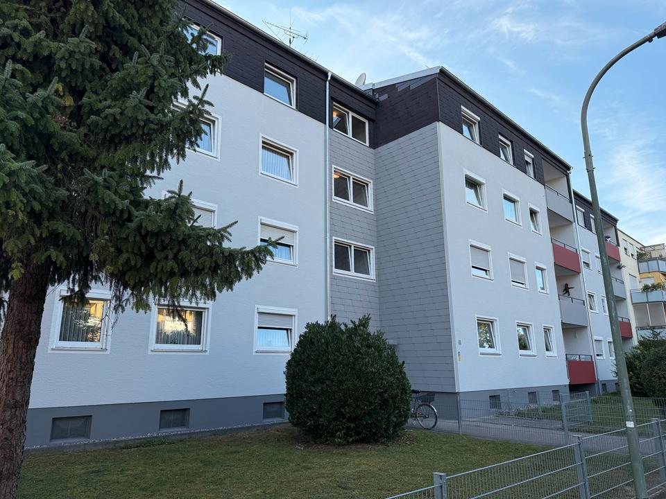 Thumbnail-Top sanierte 3-Zimmer-Wohnung mit Balkon, Klimaanlage & Aufzug