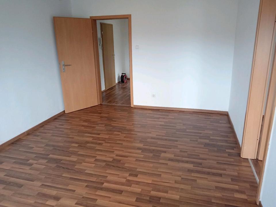 Thumbnail-Wohnung mit 3 Raum zu vermiten, Garten ,parkplatz.