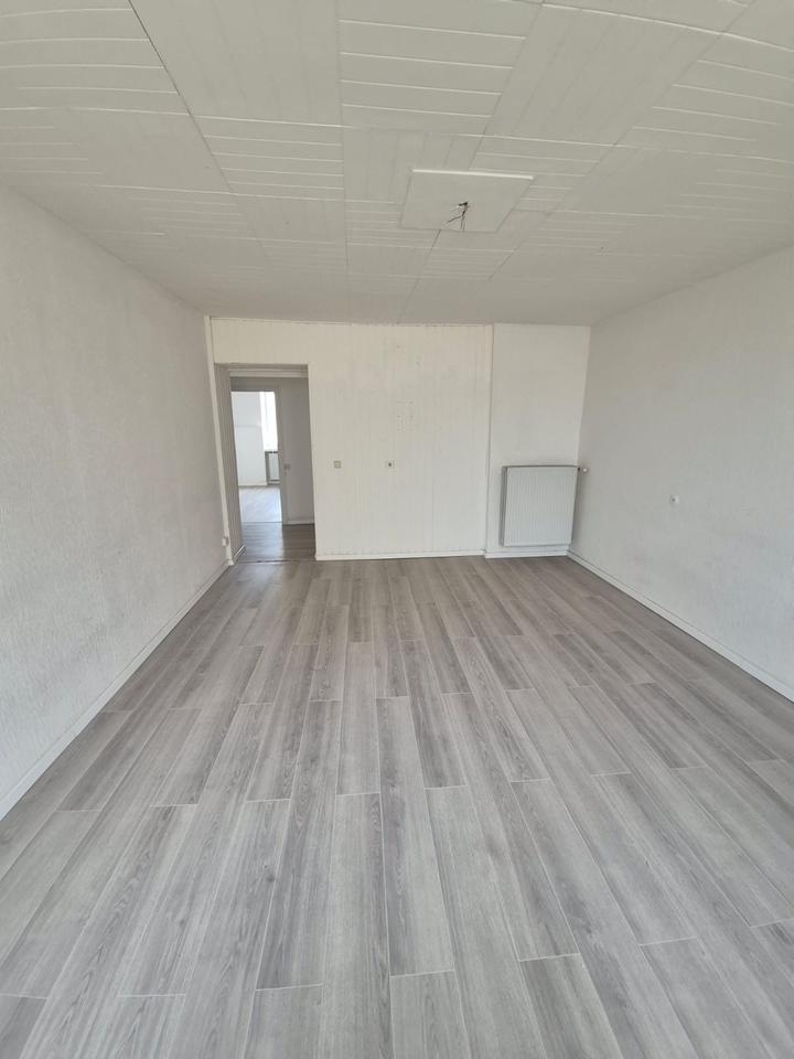 Thumbnail-Große 2. Zi. Whg. - WG geeignet - zu vermieten - ab sofort