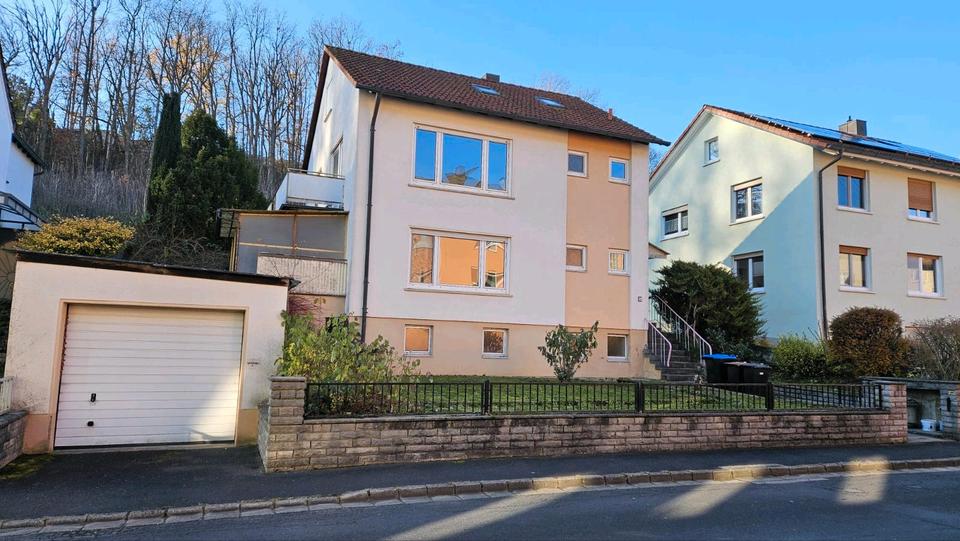 Thumbnail-Renoviertes Freistehendes Einfamilienhaus in Dittelbrunn