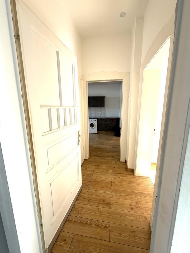 Thumbnail-**Wunderschöner Altbau-Charme** 2-Zimmer mit Einbauküche, großer Terrasse und Garten nahe Uni-Klinik
