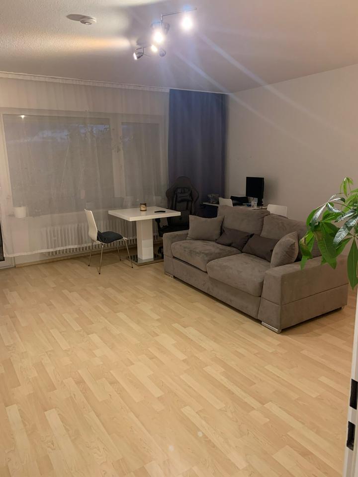 Thumbnail-Helle 2-Zimmer Wohnung mit Balkon im 3. OG in Baldham