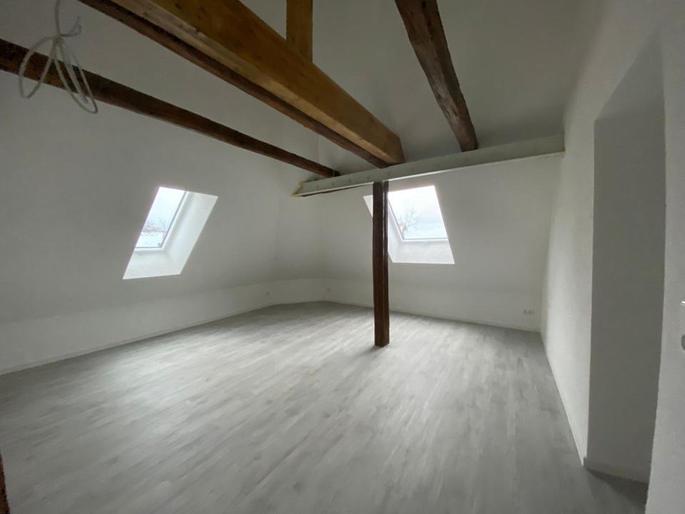 Thumbnail-4-Zimmer Dachgeschosswohnung im Herzen von Abstatt