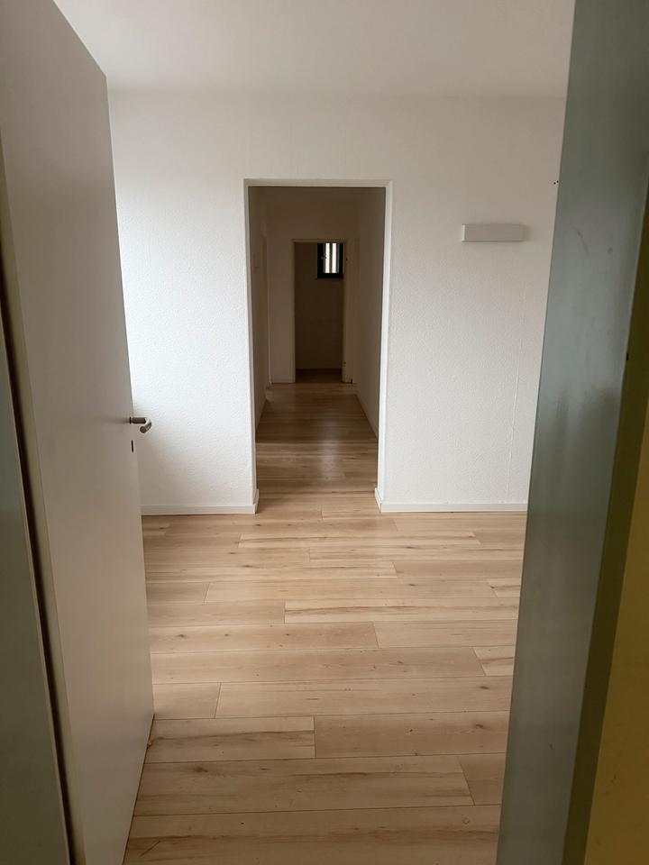 Thumbnail-4-Zimmer-Wohnung (115 m²) mit Balkon in Niefern-Öschelbronn