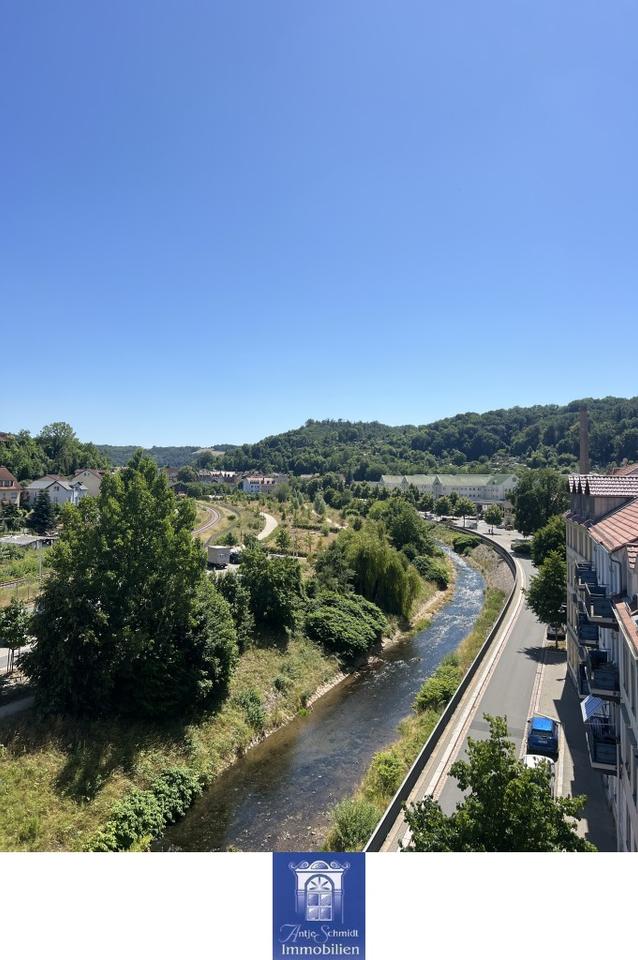 Thumbnail-Helle großzügige Etagenwohnung mit Balkon, 2 Bädern und separater Wohnküche!