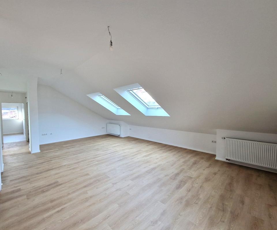 Thumbnail-Schöne Moderne Dachgeschosswohnung in Lautersheim