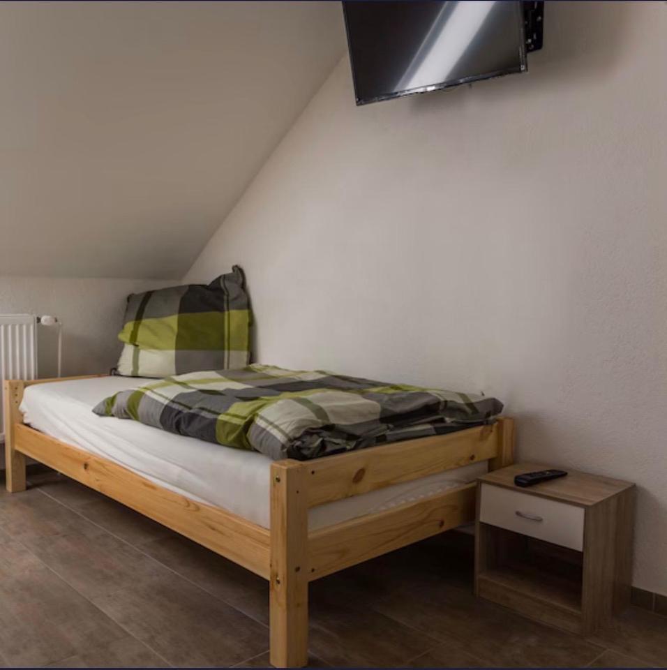 Thumbnail-Möbliertes Zimmer, Quickborn. Ca 16qm