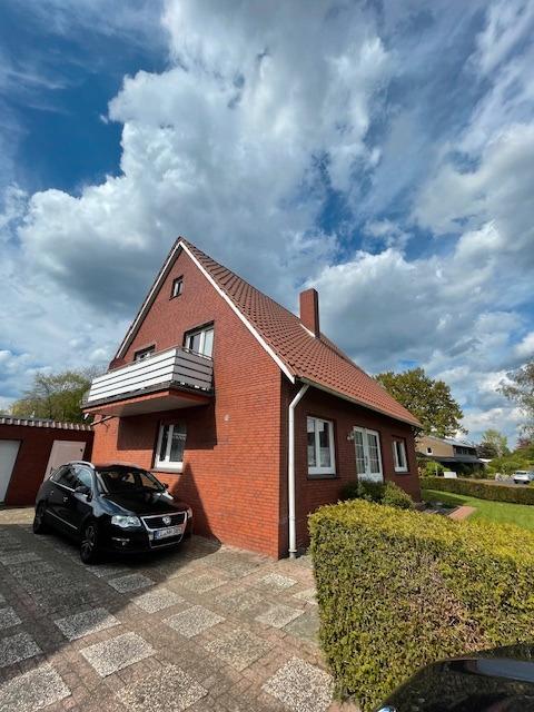 Thumbnail-!! Dachgeschosswohnung mit Balkon am Untenende !!