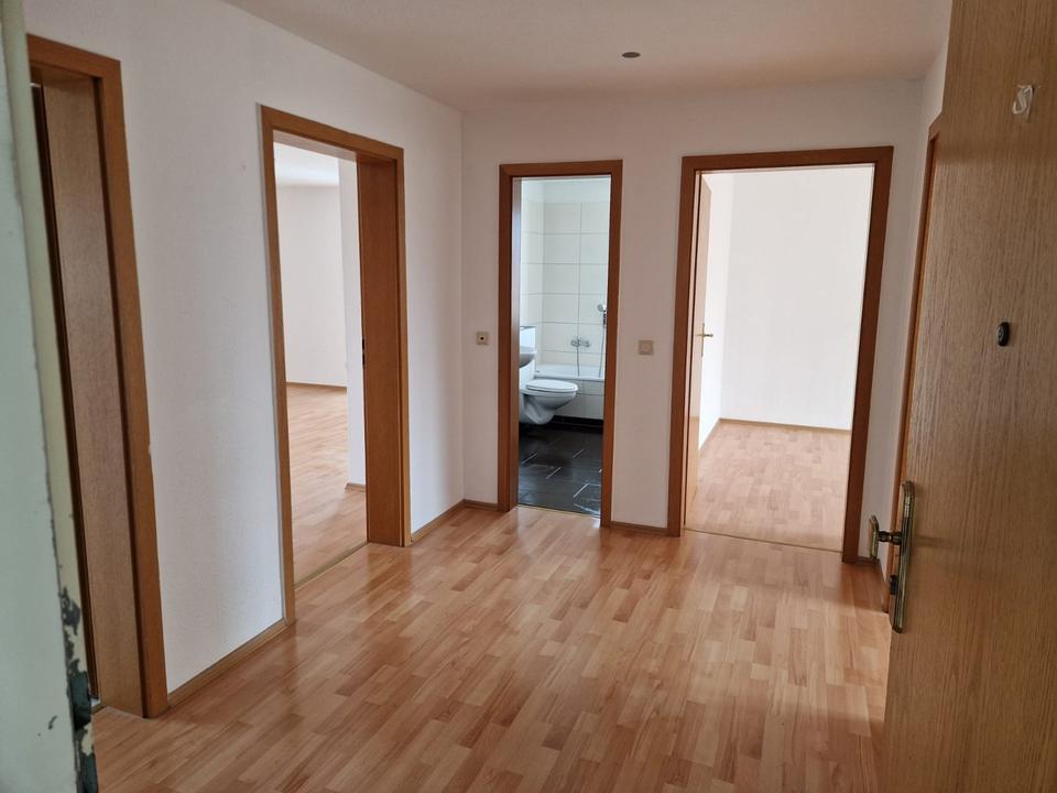 Thumbnail-Schöne 3-Raum-Wohnung, mit Balkon in Seehausen Börde