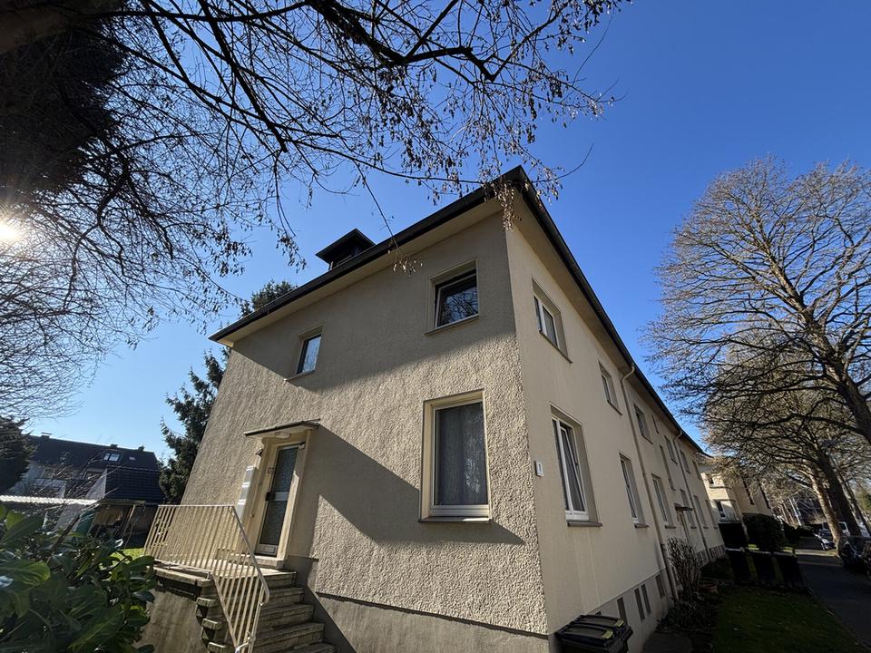 Thumbnail-Bei VIVAWEST die Sonnenstrahlen im Garten genießen.