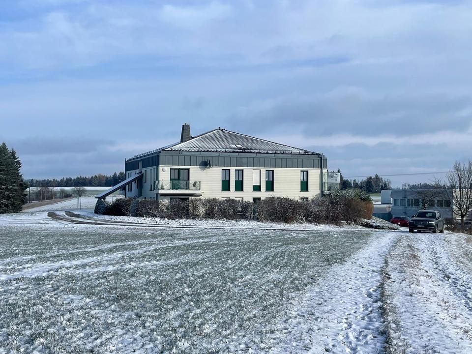 Thumbnail-Helle 3-Zimmerwohnung mit eigenem Garten im Grünen