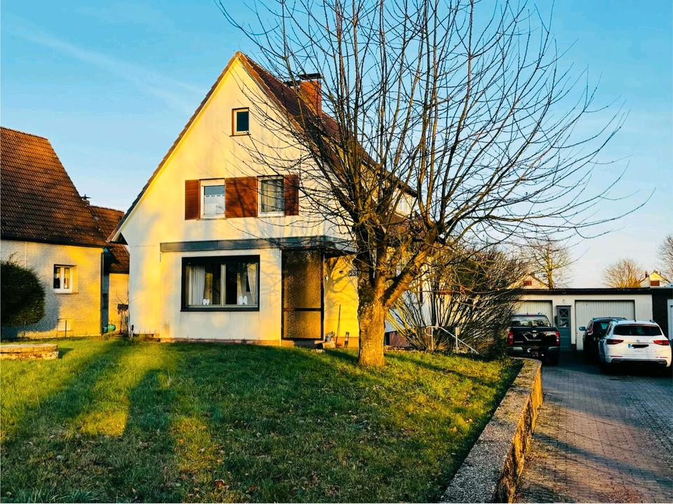 Thumbnail-großes Zweifamilienhaus in Leopoldshöhe Nienhagen zu verkaufen